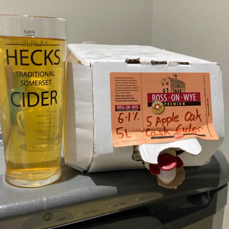 picture of Ross-on-Wye Cider & Perry Co 5 Apple Oak Cask Cider submitted by Judge