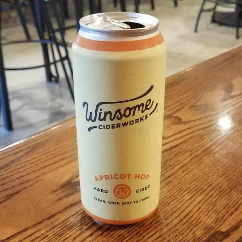 picture of Winsome Ciderworks Apricot Hop submitted by Jual