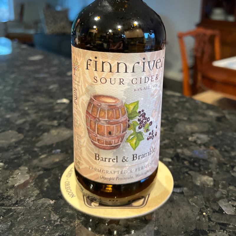 picture of Finnriver Cidery Barrel & Bramble submitted by Jual