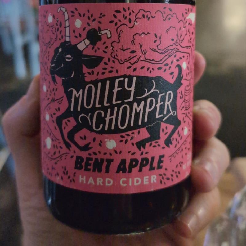 picture of Molley Chomper Bent Apple submitted by PhillipBrandon