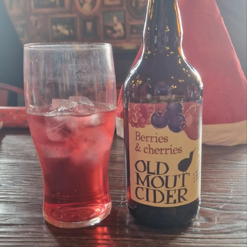 picture of Old Mout Cidery Berries & Cherries submitted by RichardH22