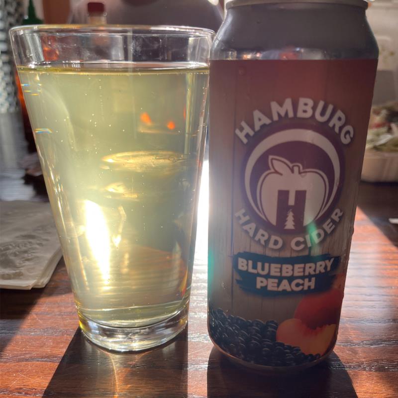 picture of Hamburg Brewing Company Blueberry Peach submitted by Tlachance