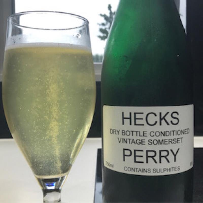 picture of Hecks Bottle Conditioned Vintage Dry Perry submitted by Judge
