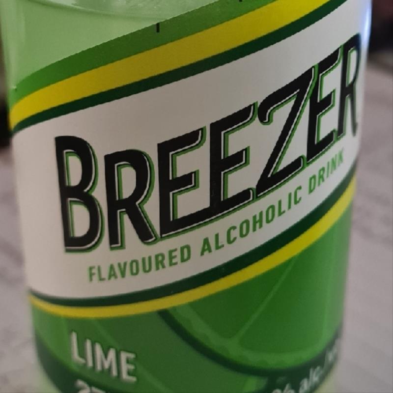 picture of bacardi breezer lime submitted by Amanda_sea