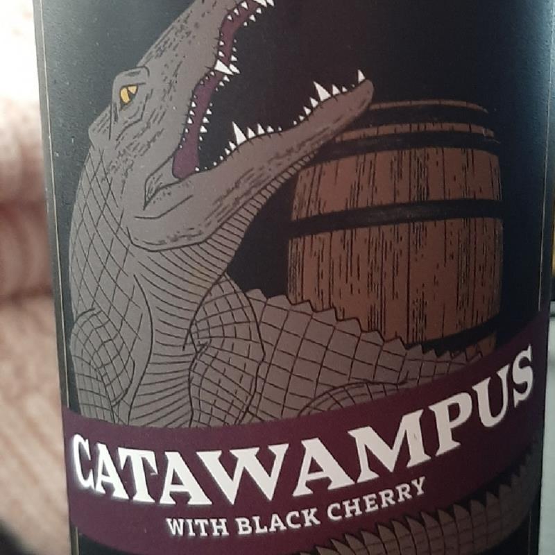 picture of Hard Way Cider Company Catawampus submitted by missaribel