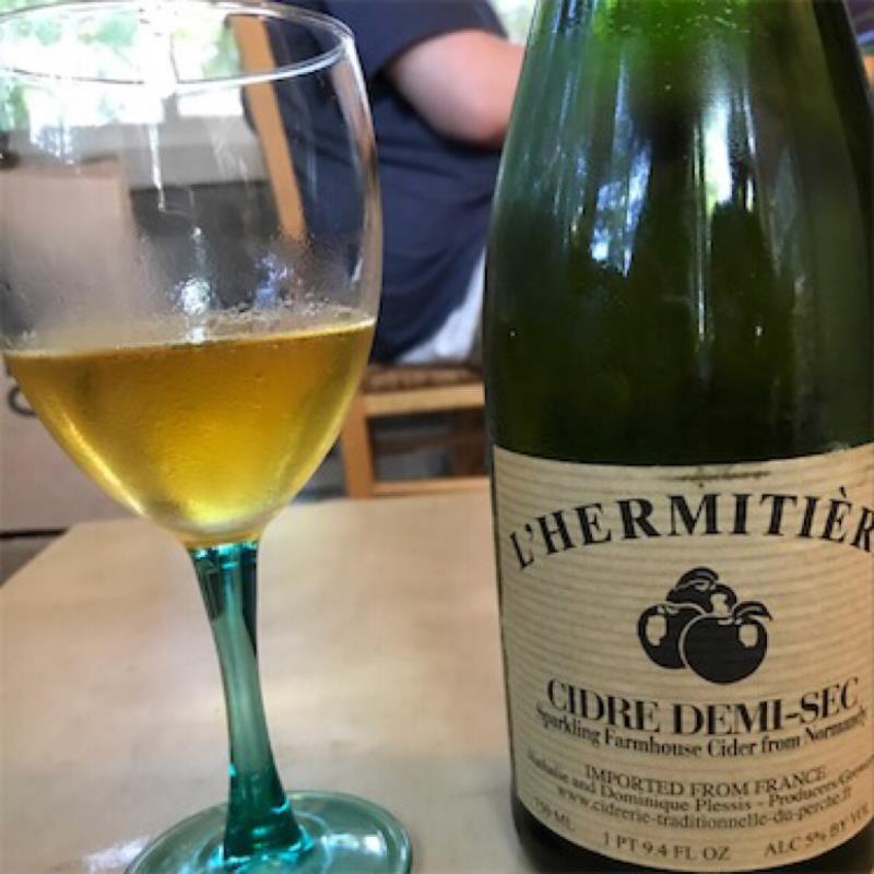 picture of L’Hermitiére Cider Demi- Sec submitted by AmyFitzgerald