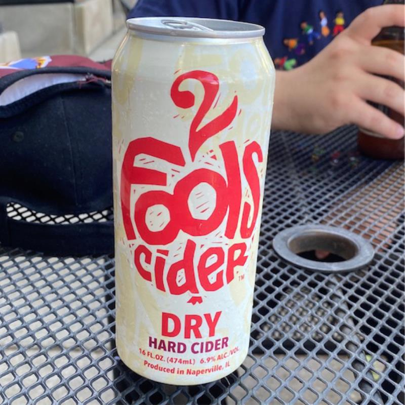 picture of 2 Fools Cider Dry submitted by thebeardwonder