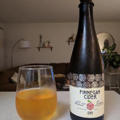 picture of Finnegan Cider Dry submitted by DoubleCider
