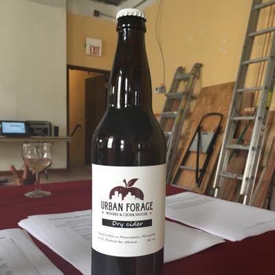 picture of Urban Forage Winery and Cider House Dry cider submitted by yjang