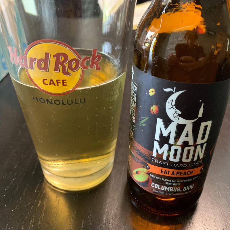 picture of Mad Moon Craft Cidery Eat A Peach submitted by KariB