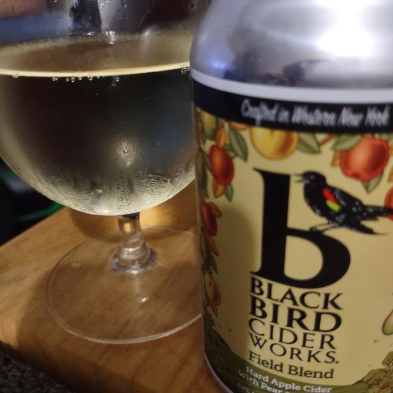 picture of BlackBird Cider Works Field Blend submitted by MoJo