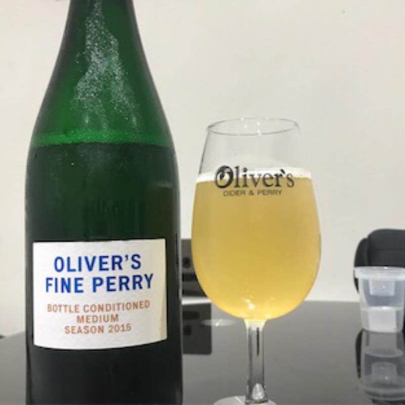 picture of Oliver's Cider and Perry Fine Perry Bottle Conditioned Medium 2015 submitted by Judge