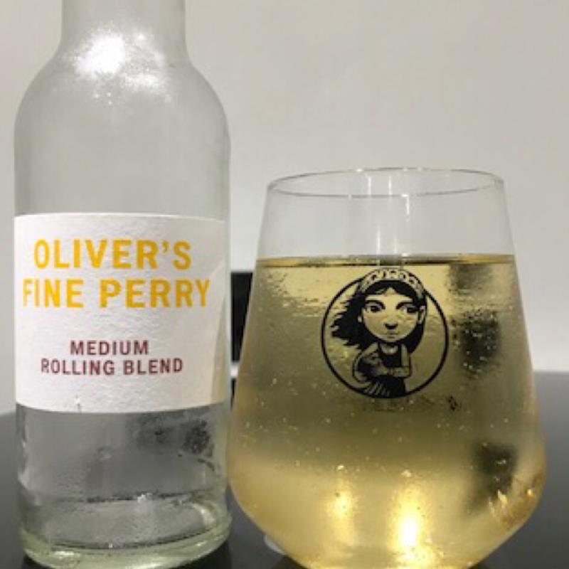 picture of Oliver's Cider and Perry Fine Perry Medium Rolling Blend submitted by Judge