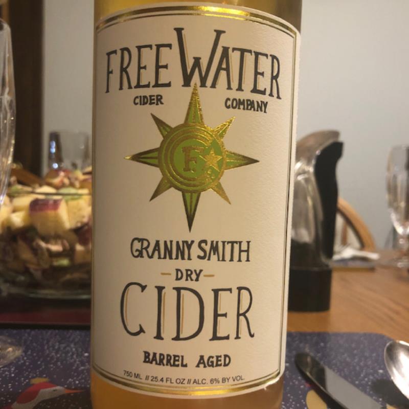 picture of Freewater Cider Company Granny Smith dry submitted by KProko