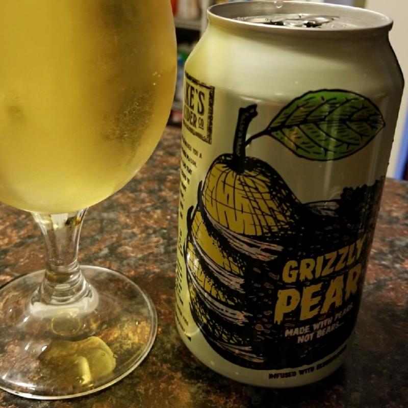 picture of Blake's Hard Cider Co. Grizzly Pear submitted by CiderTable