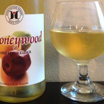 picture of Honeywood Winery Hard Apple Cider submitted by cidersays