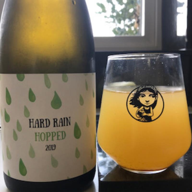 picture of Little Pomona Orchard & Cidery Hard Rain Hopped 2019 submitted by Judge