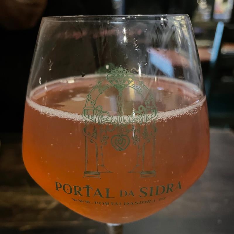 picture of Little Pomona Orchard & Cidery Hard Rain Hot Pink 2021 submitted by PricklyCider