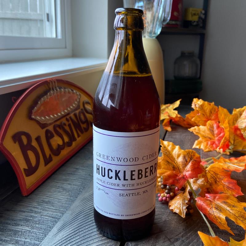 picture of Greenwood Cider Company Huckleberry submitted by Tinaczaban