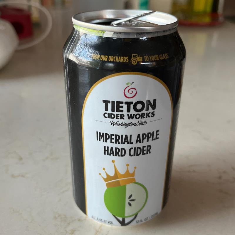 picture of Tieton Cider Works Imperial Apple Hard Cider submitted by Herharmony2835