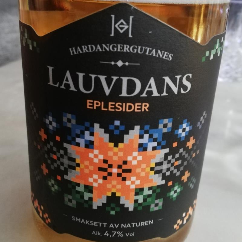 picture of Hardangergutane Lauvdans (2020) submitted by UlfKällén