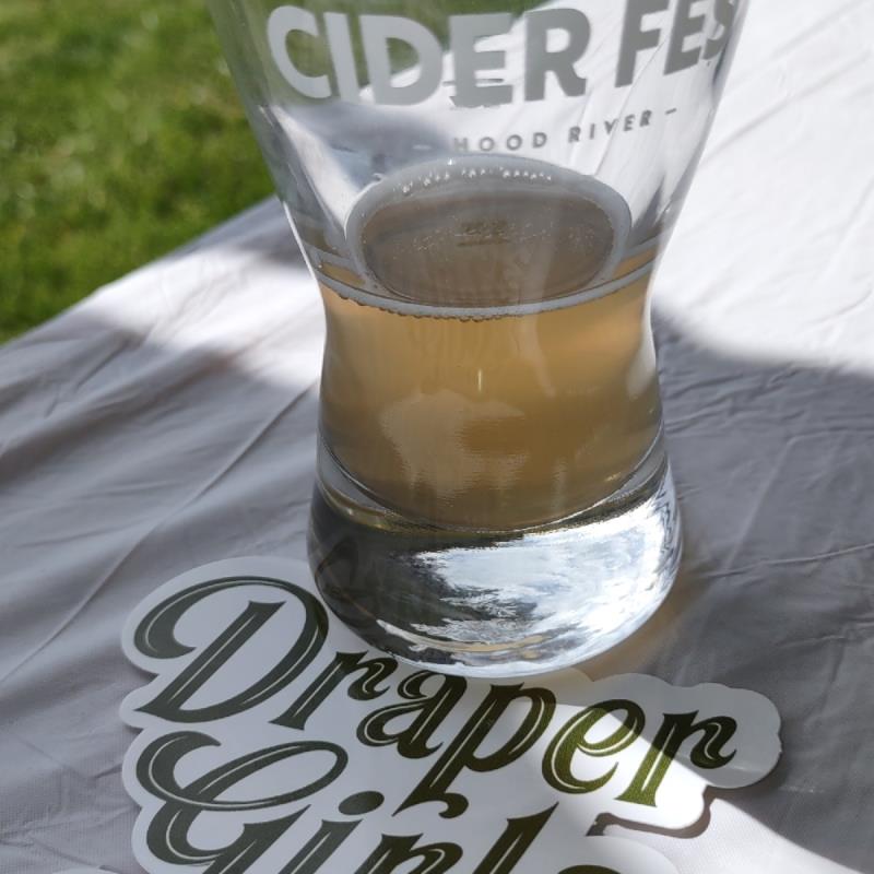 picture of Draper Girls Cider Co. Lavender French Pear submitted by MoJo