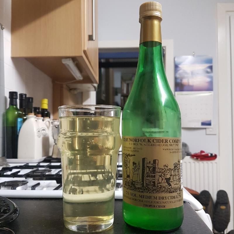 picture of The Norfolk Cider Company Medium Dry submitted by BushWalker
