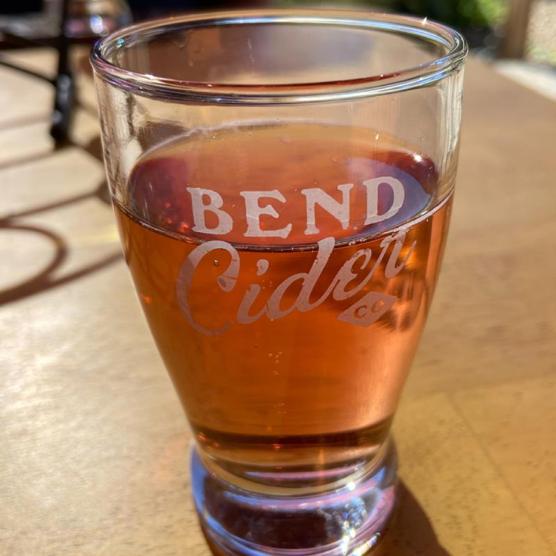 picture of Bend Cider Co. Mulberry submitted by Tinaczaban