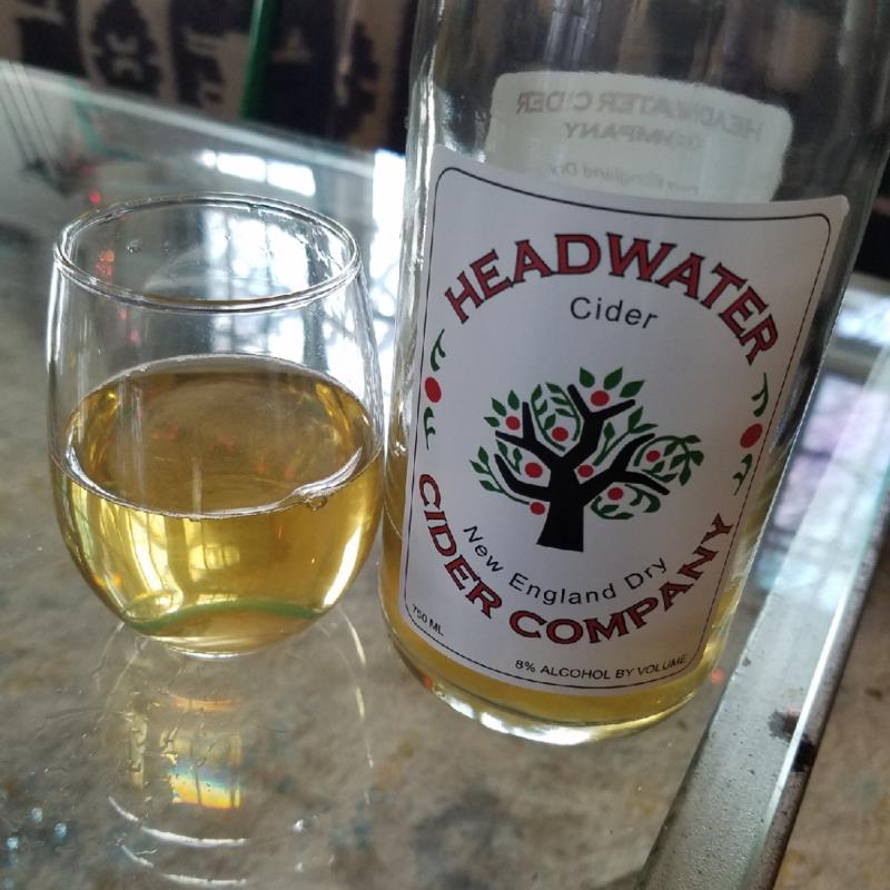 picture of Headwater Cider Company New England Dry submitted by ConnCider
