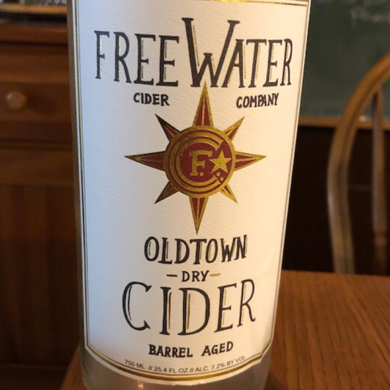 picture of Freewater Cider Company Oldtown Dry submitted by KProko