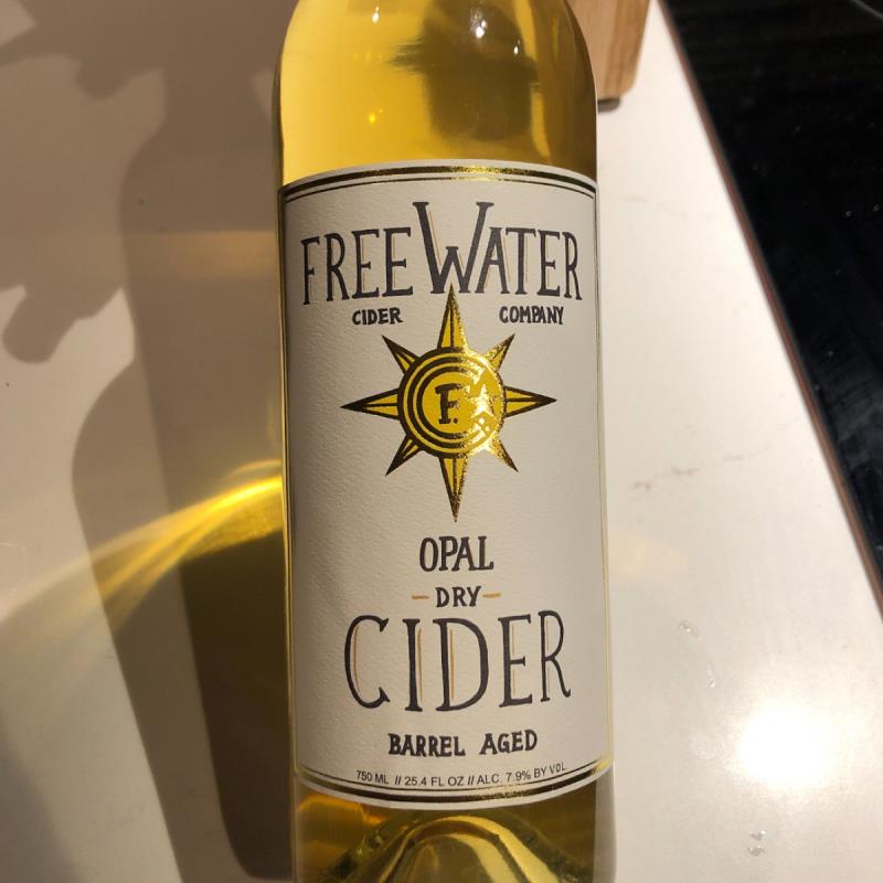 picture of Freewater Cider Company Opal Dry Cider submitted by david
