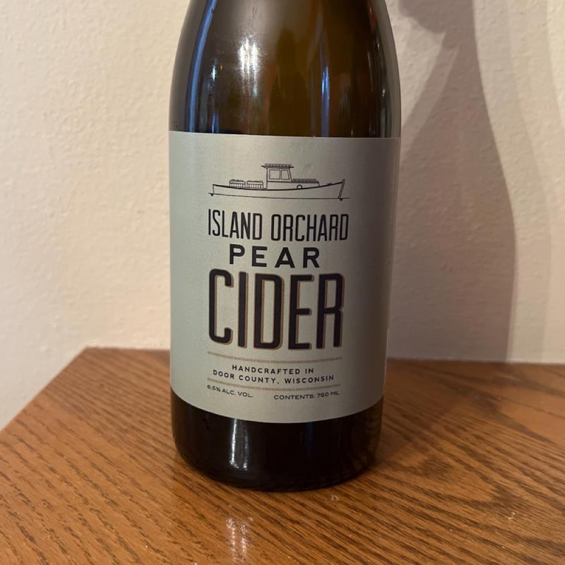 picture of Island Orchard Cider Pear cider submitted by Dojoren