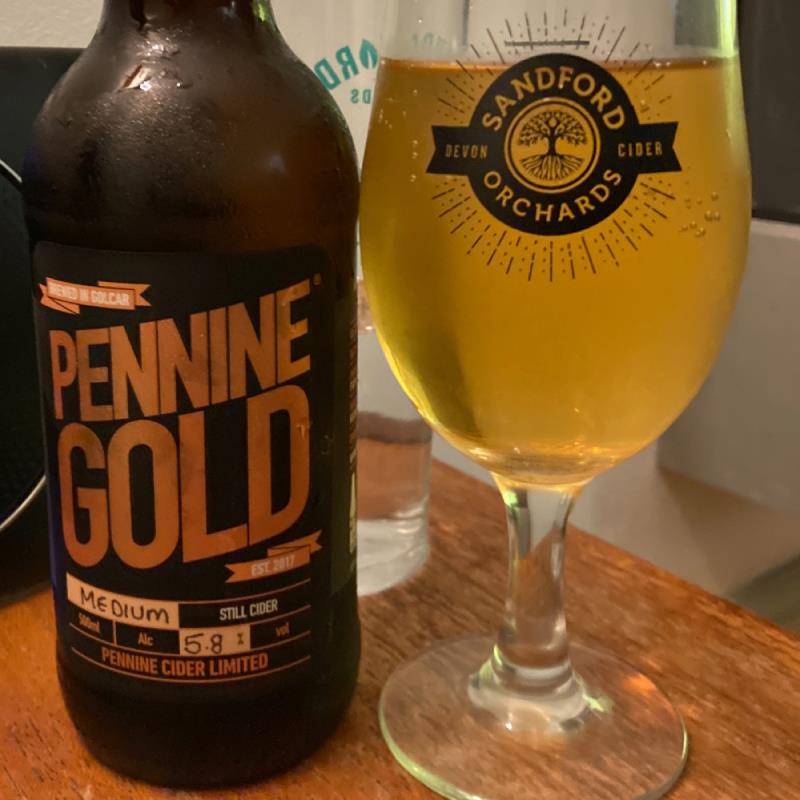 picture of Pennine Cider Pennine Gold Medium submitted by Judge