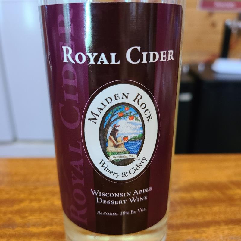 picture of Maiden Rock Winery & Cidery Royal Cider submitted by TonyaStrahler