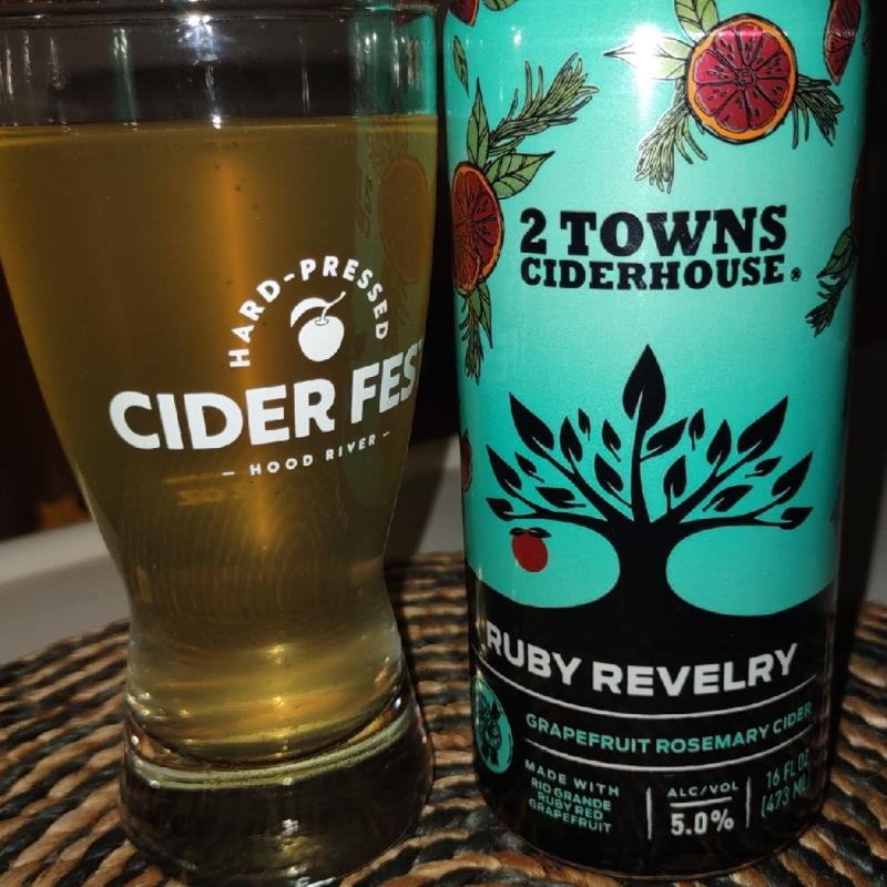 picture of 2 Towns Ciderhouse Ruby Reverly submitted by MoJo