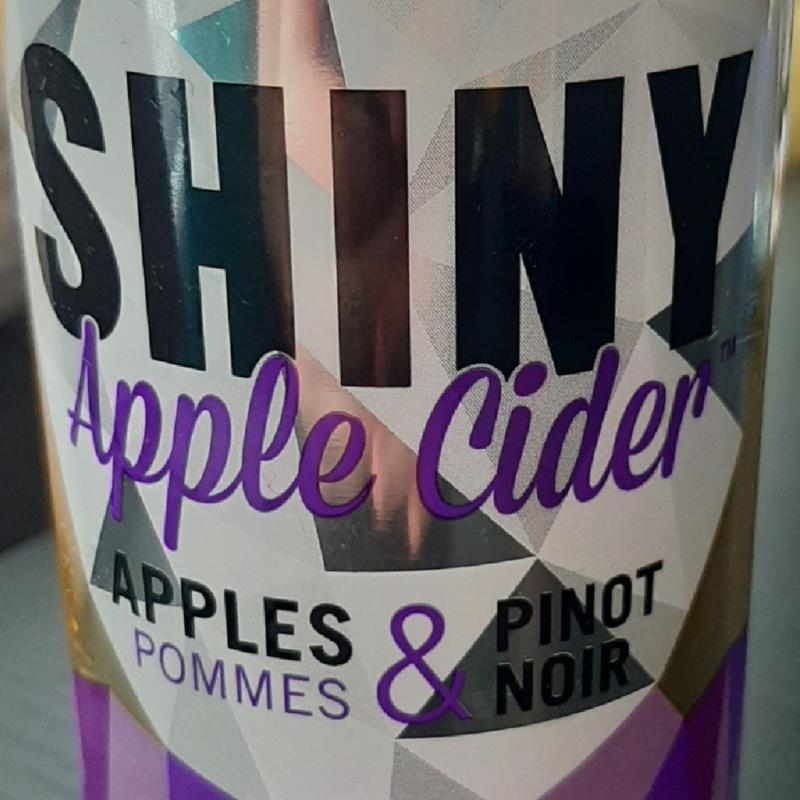 picture of Small Talk Vineyards Shiny Apple Cider with Pinot Noir submitted by missaribel
