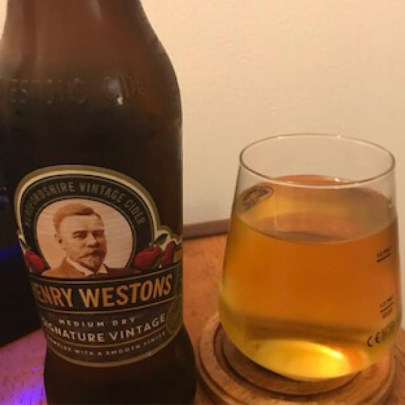 picture of Westons Cider Signature Vintage 2019 submitted by Judge