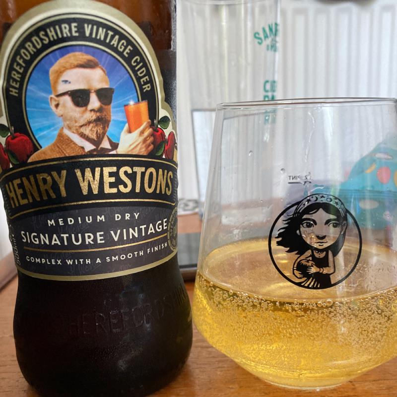 picture of Westons Cider Signature Vintage 2022 submitted by Judge