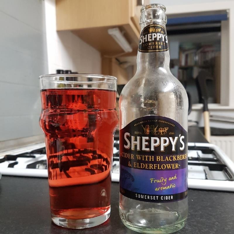 picture of Sheppy's Somerset Cider With Blackberry & Elderflower submitted by BushWalker