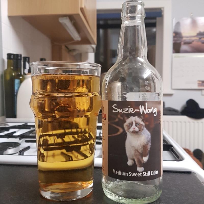 picture of Ross-on-Wye Cider & Perry Co Suzie-Wong submitted by BushWalker