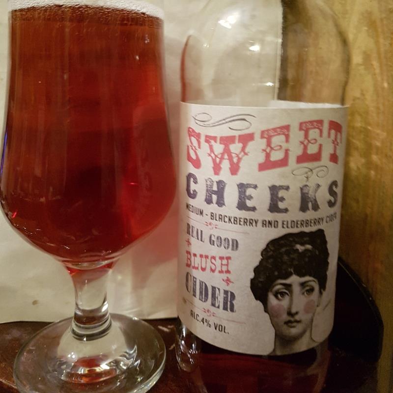 picture of The Cotswold Cider Co sweet cheeks submitted by berty30