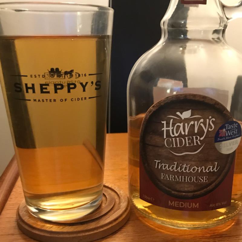 picture of Harry's Cider Traditional Farmhouse submitted by Judge