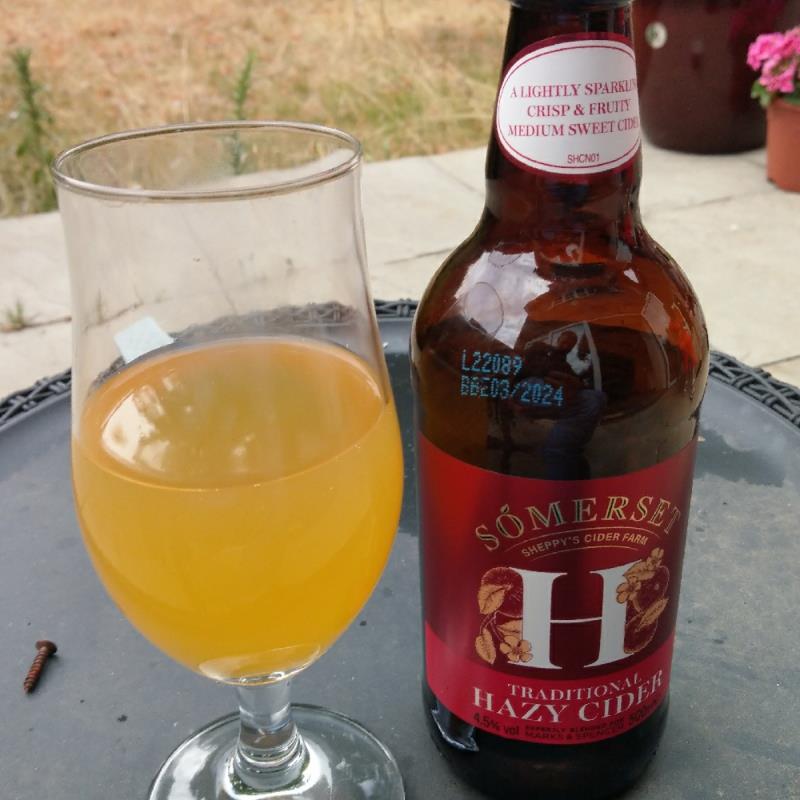 picture of sheppys for marks and spencer Somerset traditional Hazy cider submitted by RedTed