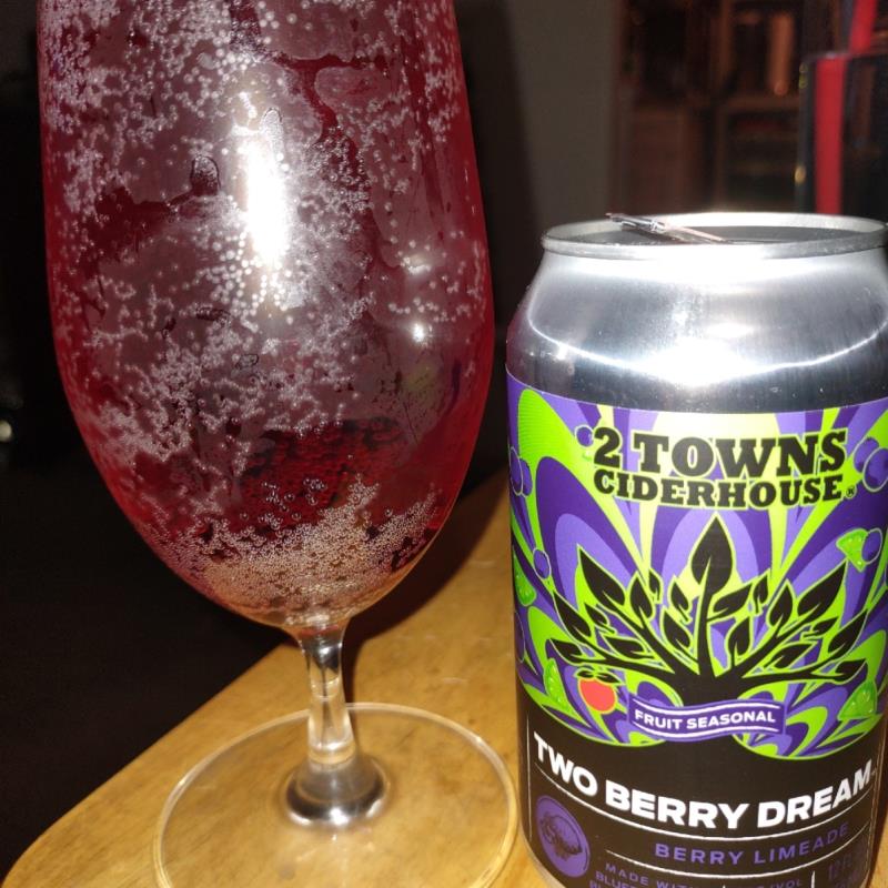 picture of 2 Towns Ciderhouse Two Berry Dream submitted by MoJo